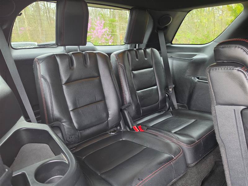 Used 2017 Ford Explorer Sport AWD/4WD image 29