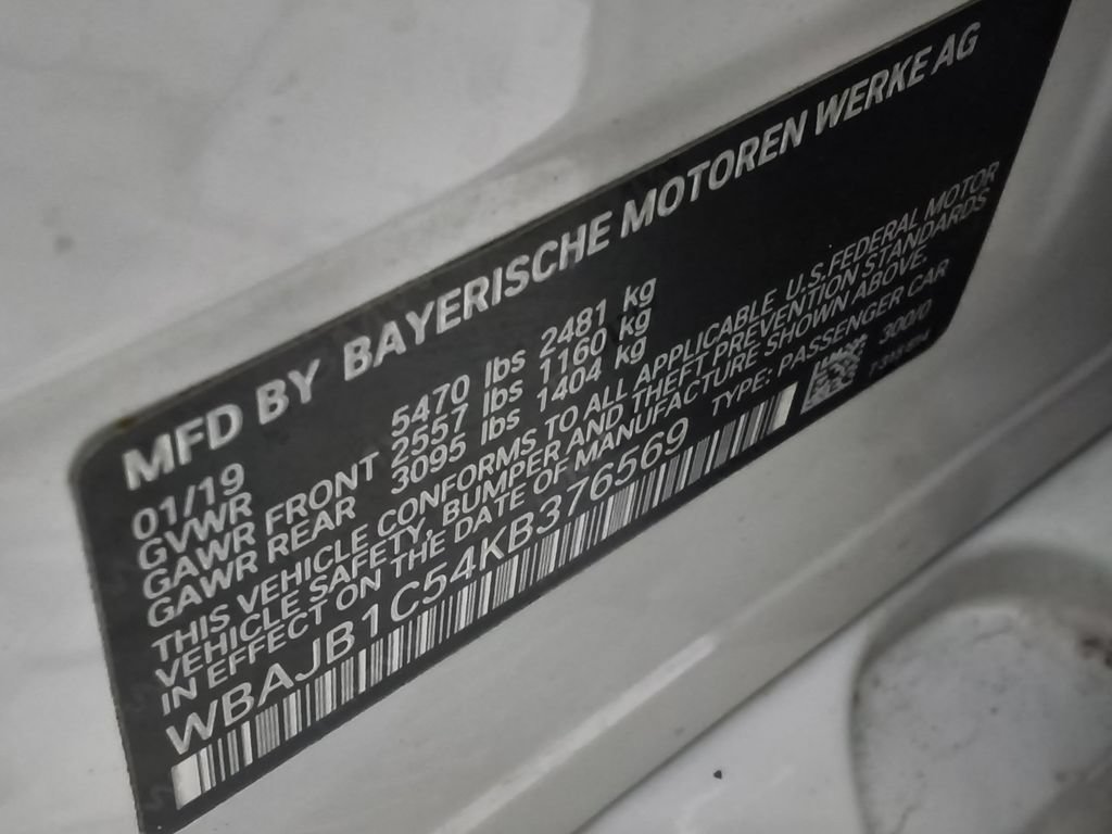 Used 2019 BMW 530e xDrive w/ Convenience Package AWD/4WD image 11