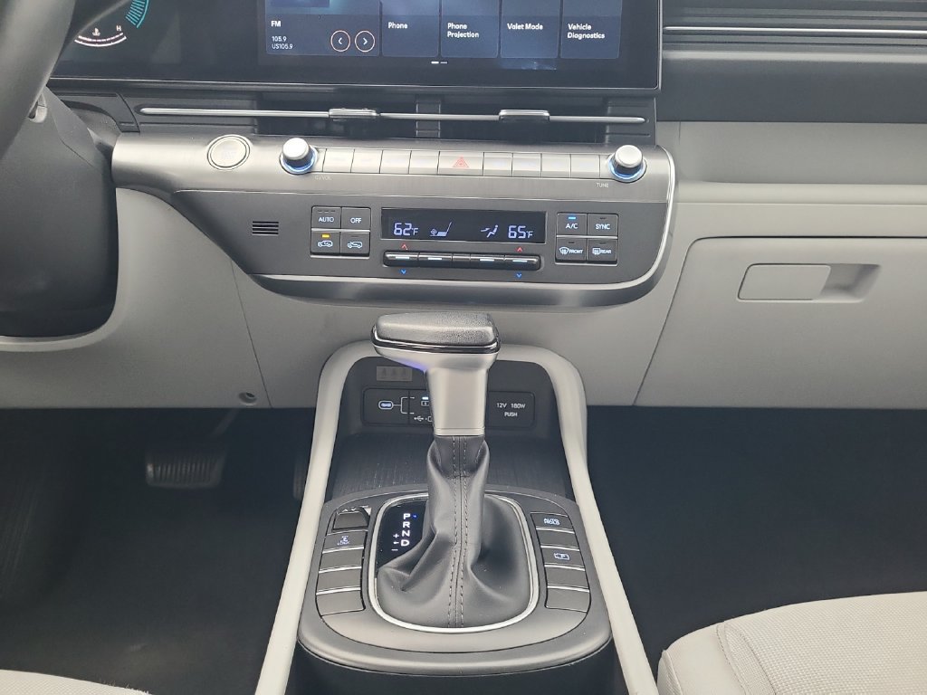 Used 2025 Hyundai Kona SEL AWD/4WD image 11