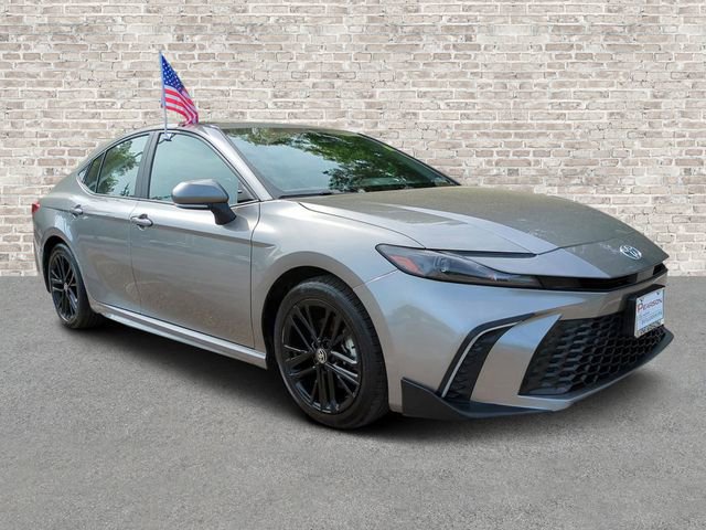 Used 2025 Toyota Camry SE w/ Convenience Package image 1