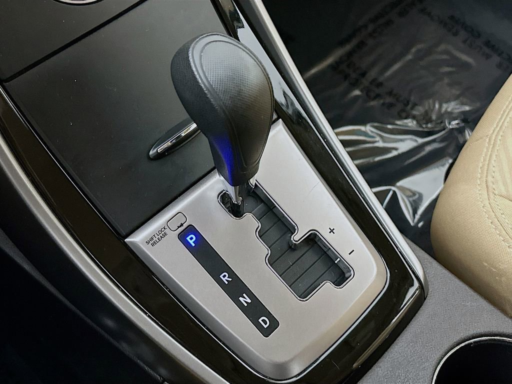 Used 2013 Hyundai Elantra GLS image 20