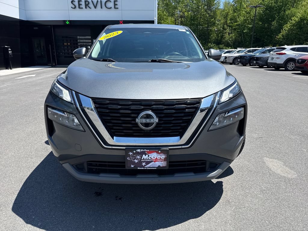 Used 2023 Nissan Rogue SV AWD/4WD image 8