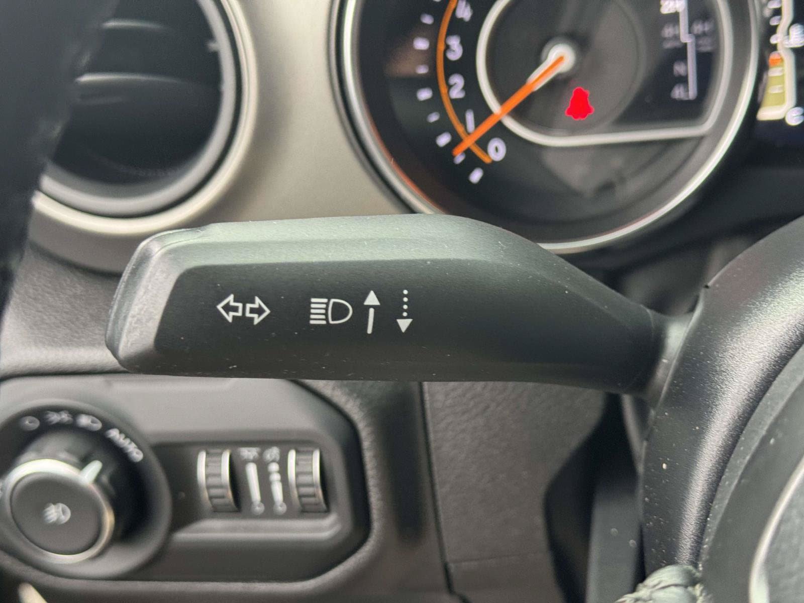Used 2022 Jeep Wrangler Unlimited Sport AWD/4WD image 21