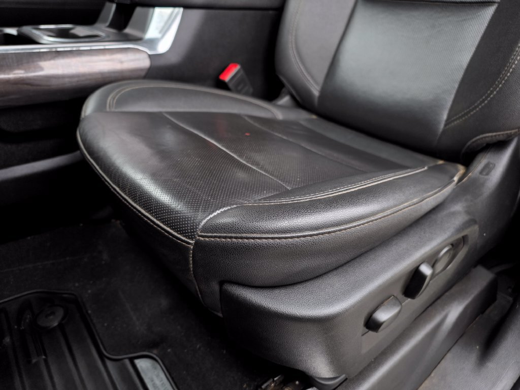 Used 2024 Chevrolet Silverado 2500 LTZ w/ LTZ Convenience Package AWD/4WD image 22