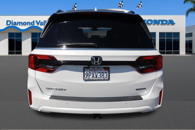 Certified 2025 Honda Odyssey Touring image 5