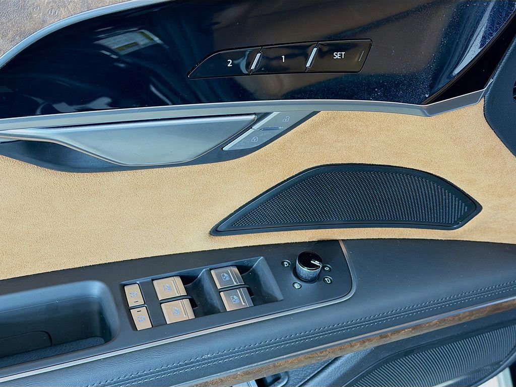 Used 2023 Audi A8 L 3.0T w/ Luxury Package image 29