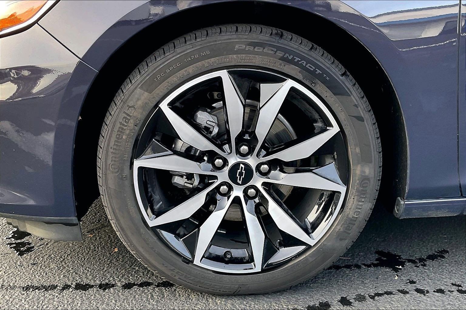 Used 2025 Chevrolet Malibu RS w/ LPO, Floor Liner Package image 8