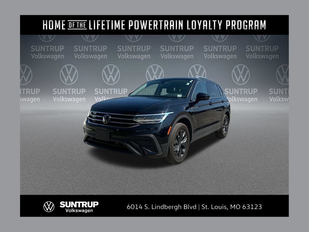 Used 2023 Volkswagen Tiguan SE w/ Panoramic Sunroof Package