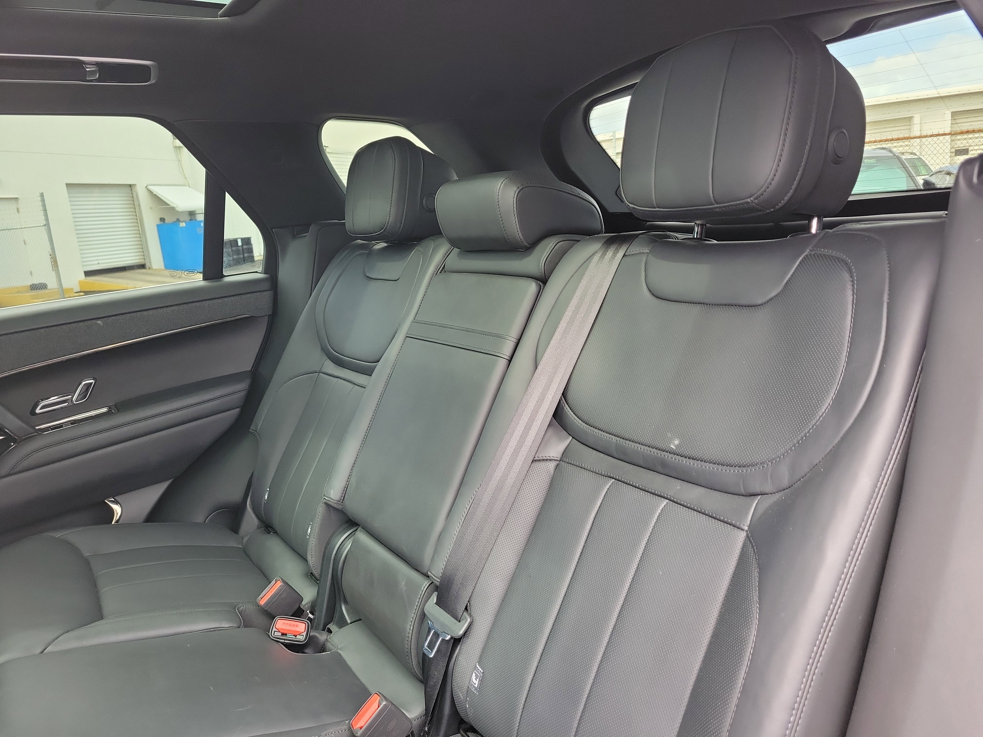 Used 2024 Land Rover Range Rover Sport SE image 10