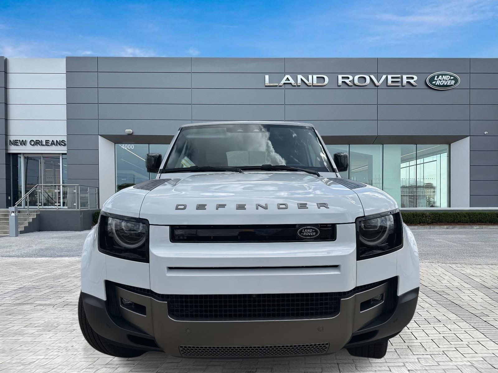 New 2026 Land Rover Defender 130 S image 4