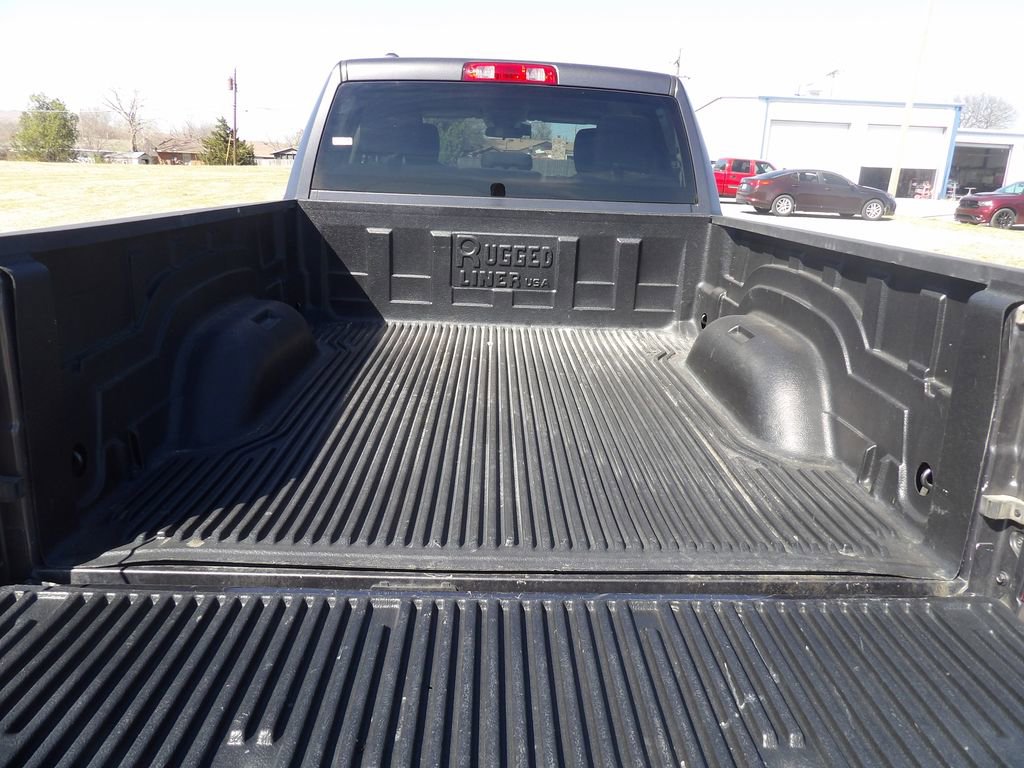 Used 2024 RAM 1500 Classic SLT AWD/4WD image 8