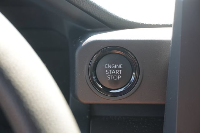 Used 2024 Toyota Tacoma SR5 AWD/4WD image 27