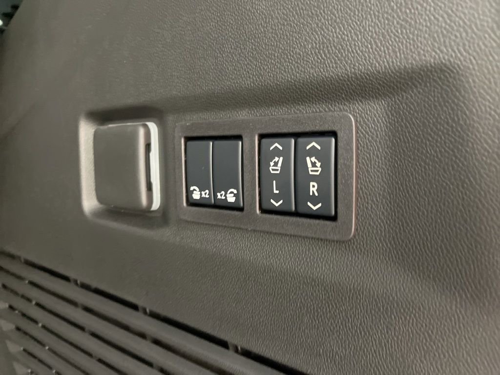 New 2026 Chevrolet Tahoe High Country image 22