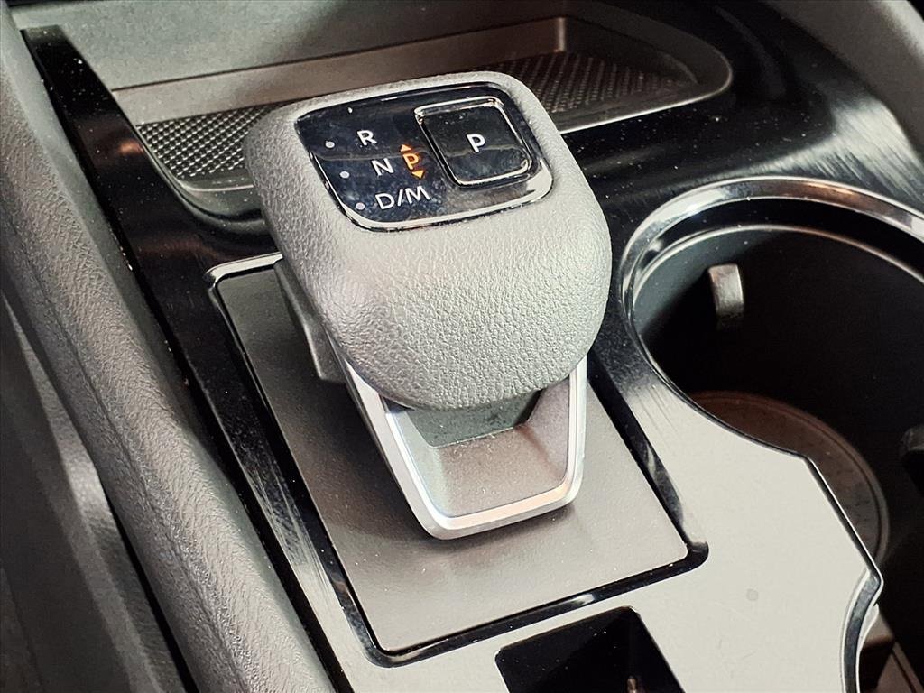 Used 2024 Nissan Rogue SV image 20