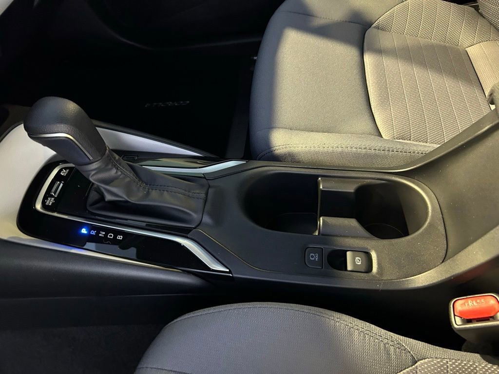 Used 2026 Toyota Corolla Hybrid Sedan image 17