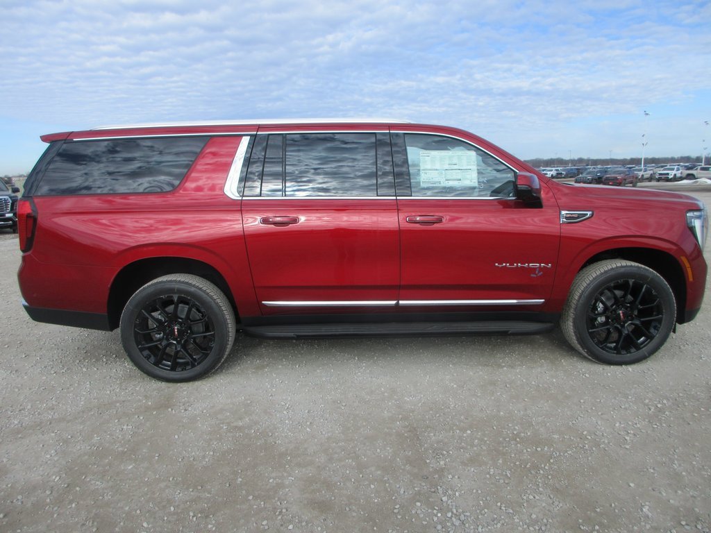 New 2026 GMC Yukon XL Elevation image 3