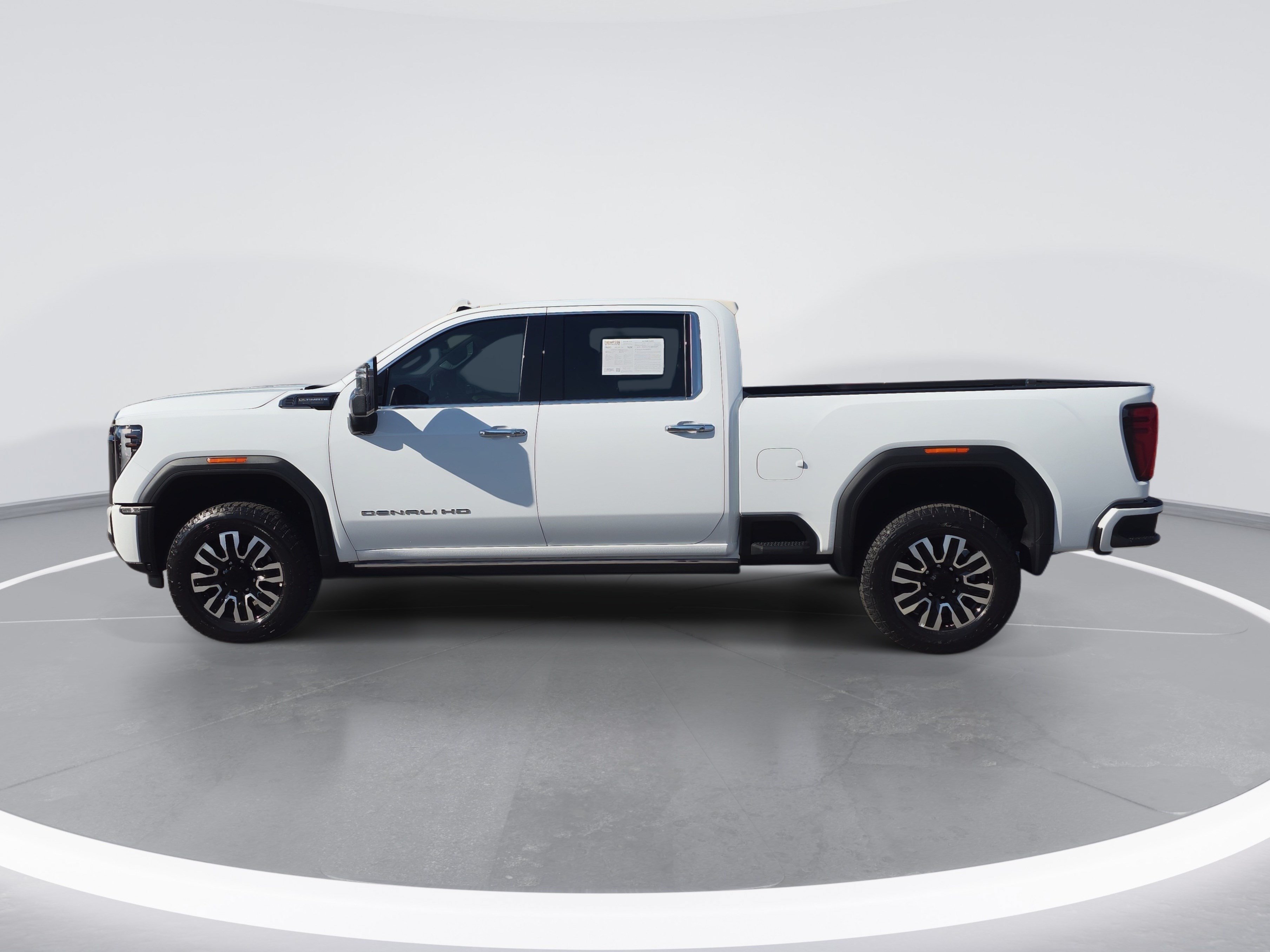 Used 2026 GMC Sierra 2500 Denali Ultimate AWD/4WD image 6
