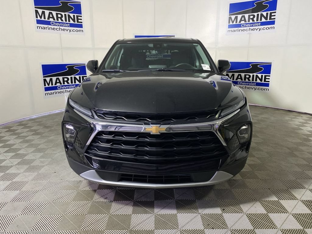 Used 2025 Chevrolet Blazer LT FWD image 12