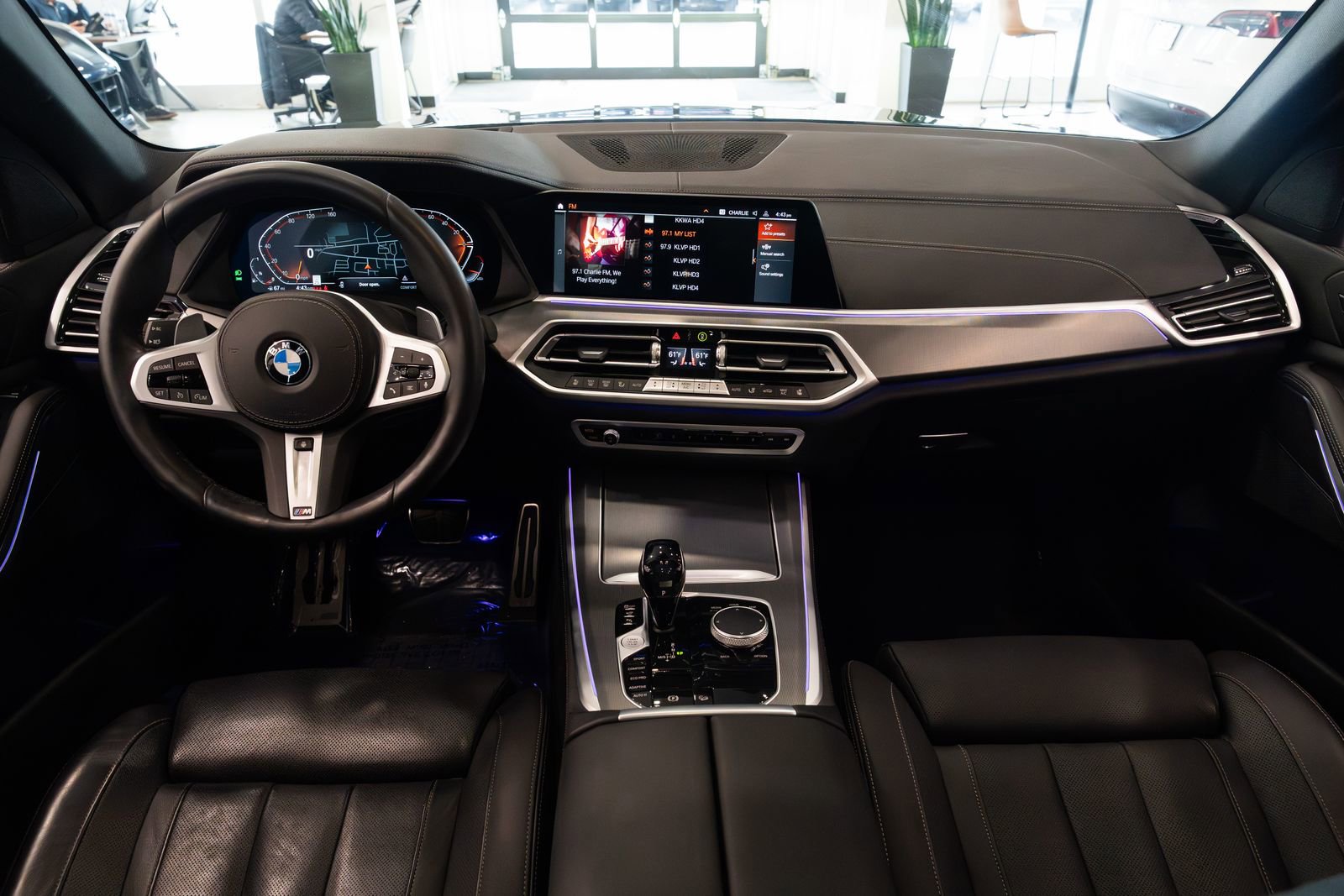 Used 2021 BMW X5 xDrive40i w/ M Sport Package AWD/4WD image 9