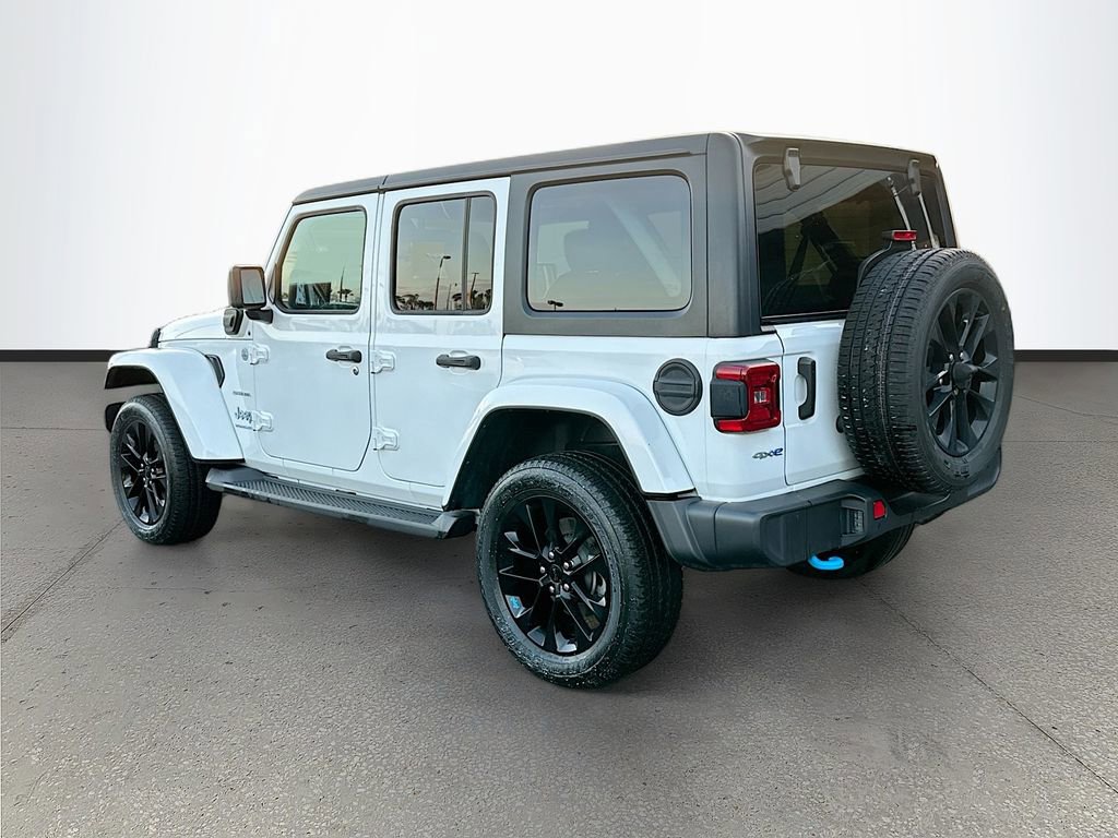 Used 2023 Jeep Wrangler Unlimited Sahara w/ Cold Weather Group image 5