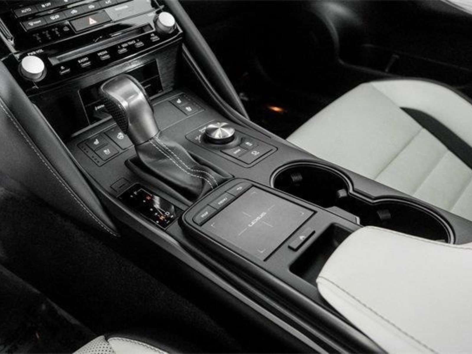 Used 2024 Lexus IS 500 w/ Accessory Package image 12