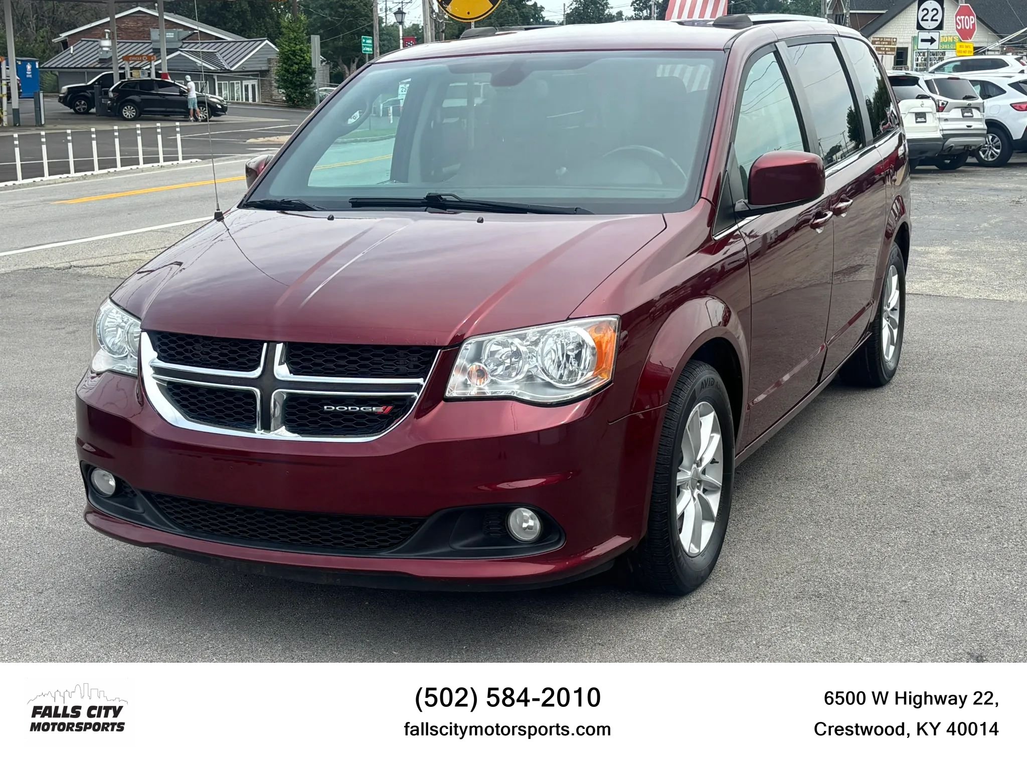 Used 2020 Dodge Grand Caravan SXT FWD image 1