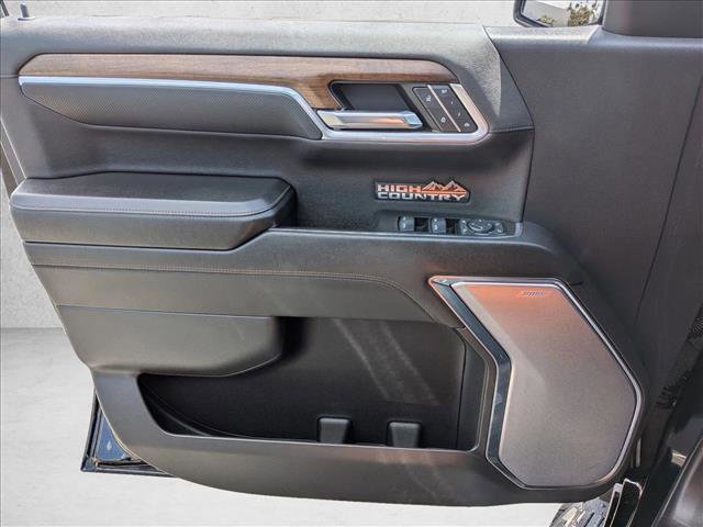 Certified 2024 Chevrolet Silverado 1500 High Country w/ High Country Premium Package AWD/4WD image 9