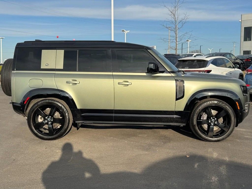 Used 2022 Land Rover Defender 110 X-Dynamic HSE image 2