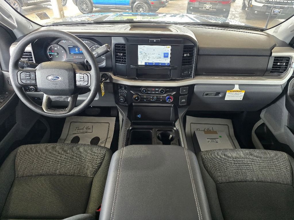 New 2026 Ford F550 4x4 Crew Cab Super Duty image 3