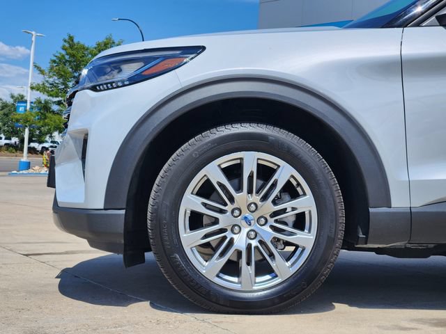 Used 2025 Ford Explorer Active w/ Active Comfort Package AWD/4WD image 9