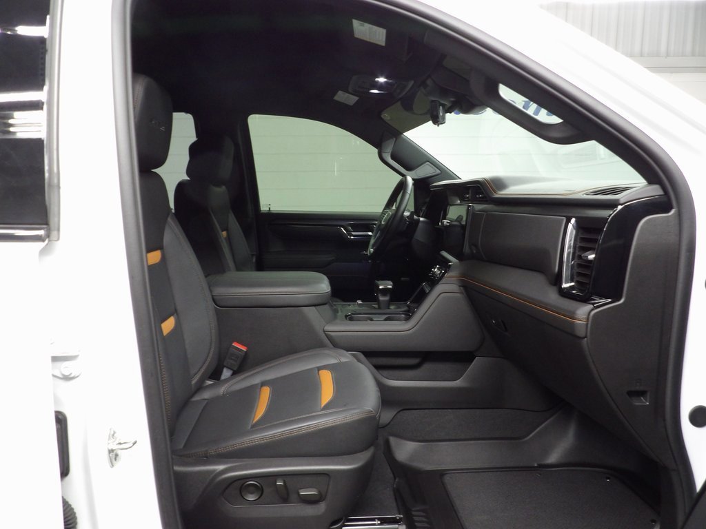 Used 2025 GMC Sierra 1500 AT4 w/ Technology Package image 30