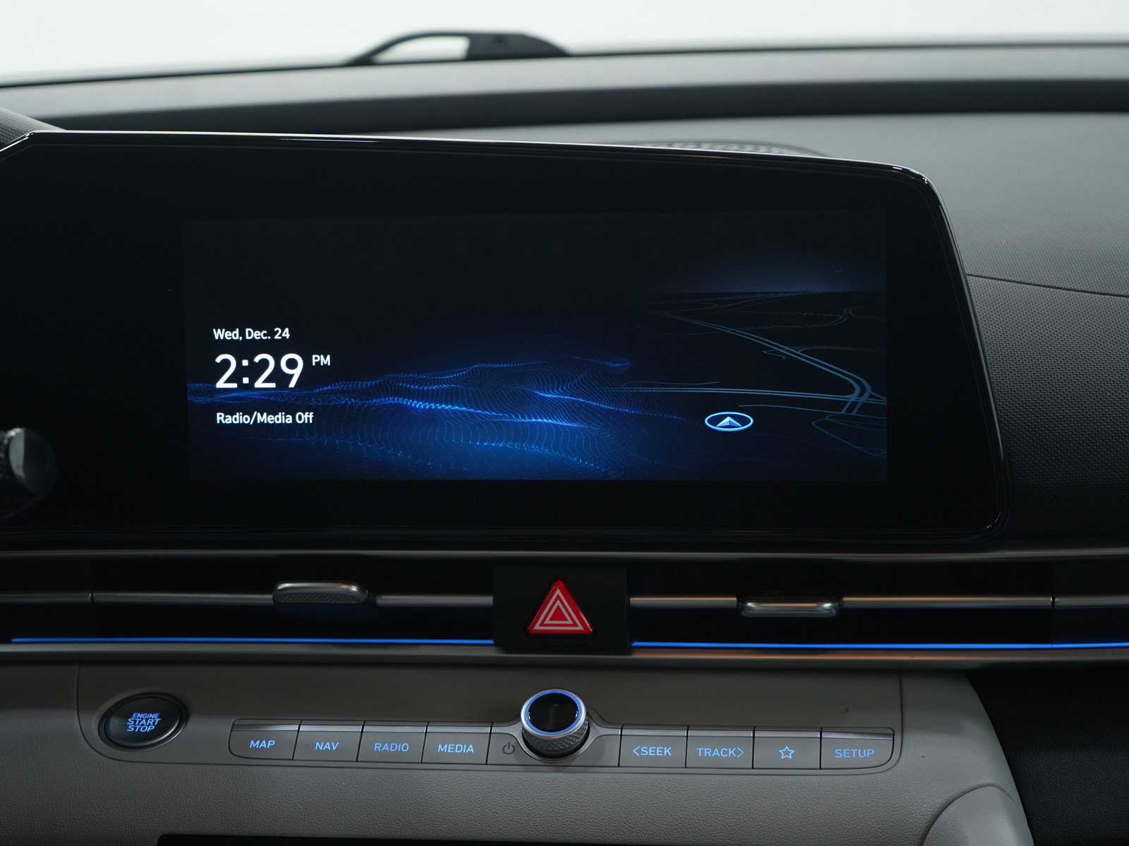 Used 2023 Hyundai Elantra Limited image 16