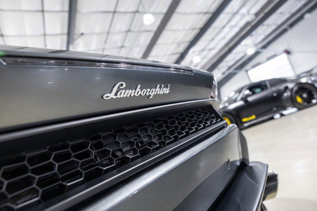 Used 2017 Lamborghini Huracan LP 580-2 image 17