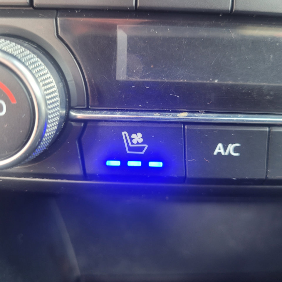 Used 2020 MAZDA CX-9 Signature image 24