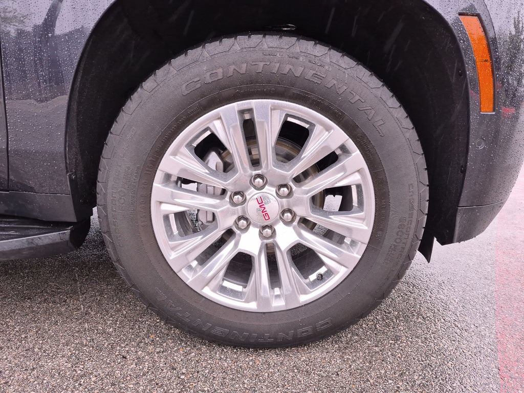 Certified 2025 GMC Yukon Denali RWD image 18