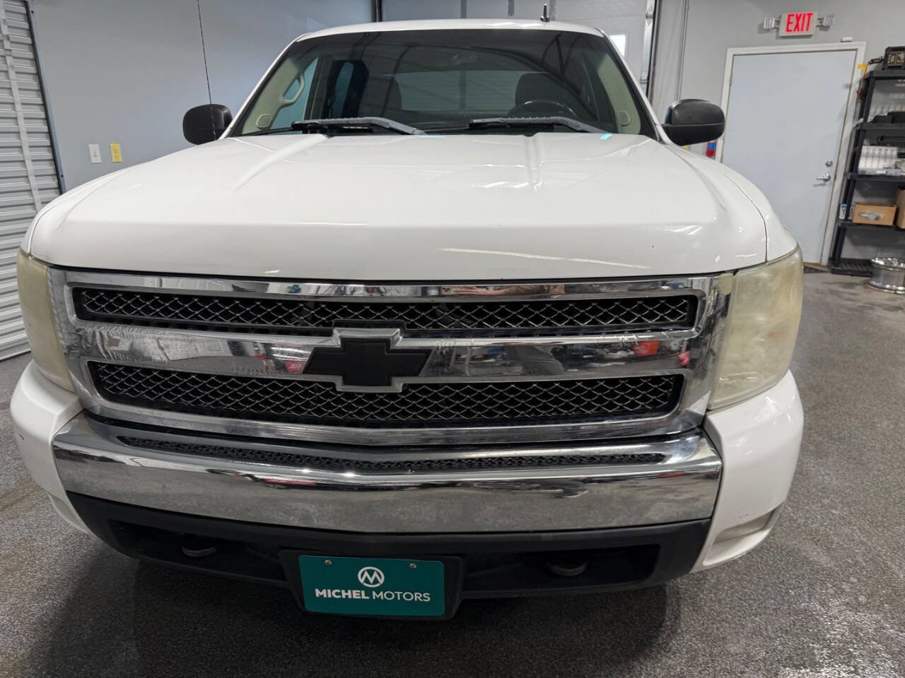 Used 2008 Chevrolet Silverado 1500 LT w/ All Star Edition AWD/4WD image 2