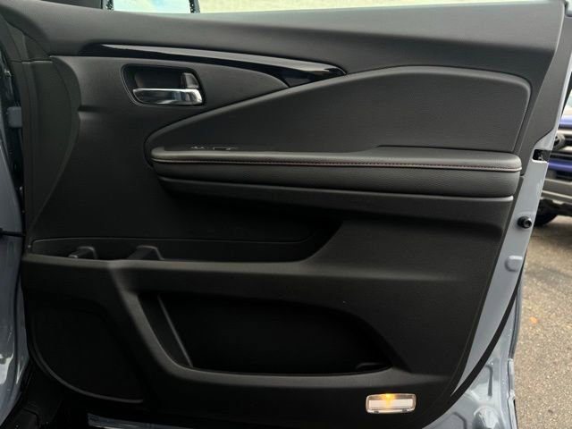New 2026 Honda Ridgeline Black Edition image 12
