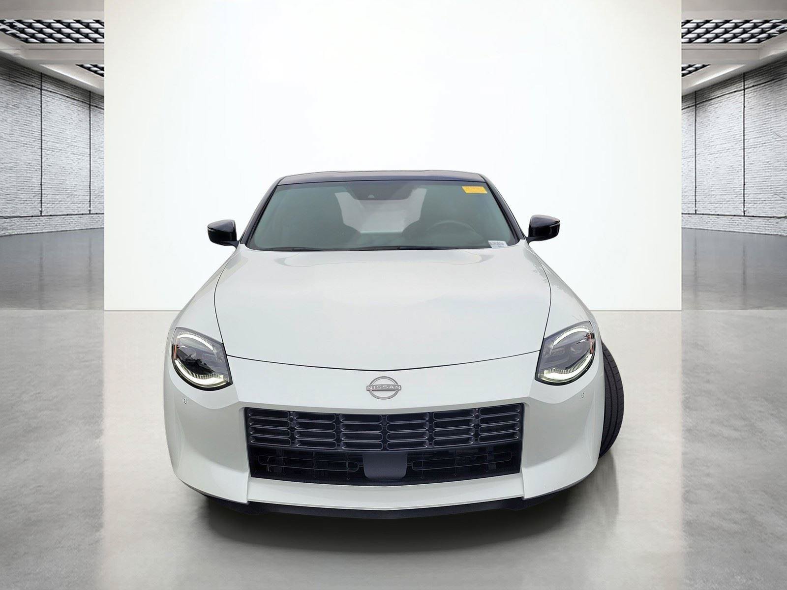 Used 2023 Nissan Z w/ Floor Mat Package (L93) RWD image 4