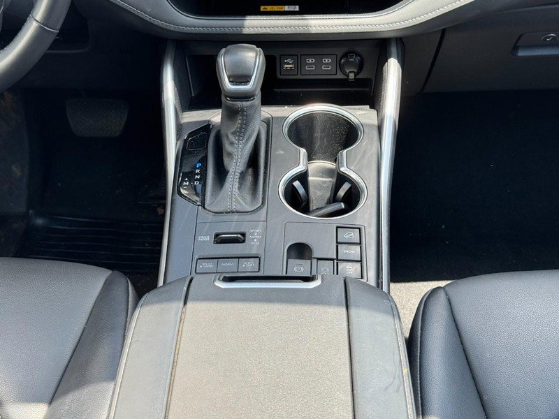 Certified 2024 Toyota Highlander XLE image 14