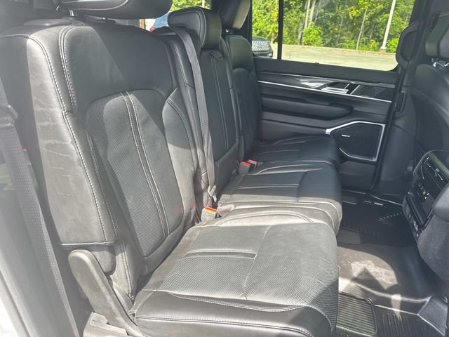 Used 2023 Jeep Wagoneer 4WD w/ Convenience Group I image 23