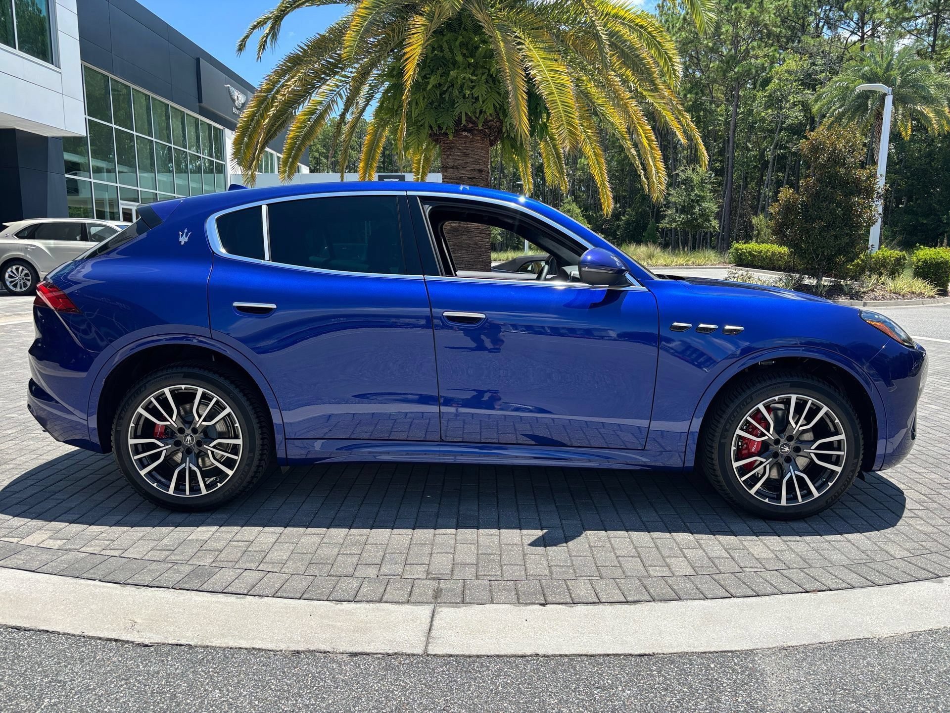 New 2025 Maserati Grecale GT AWD/4WD image 5