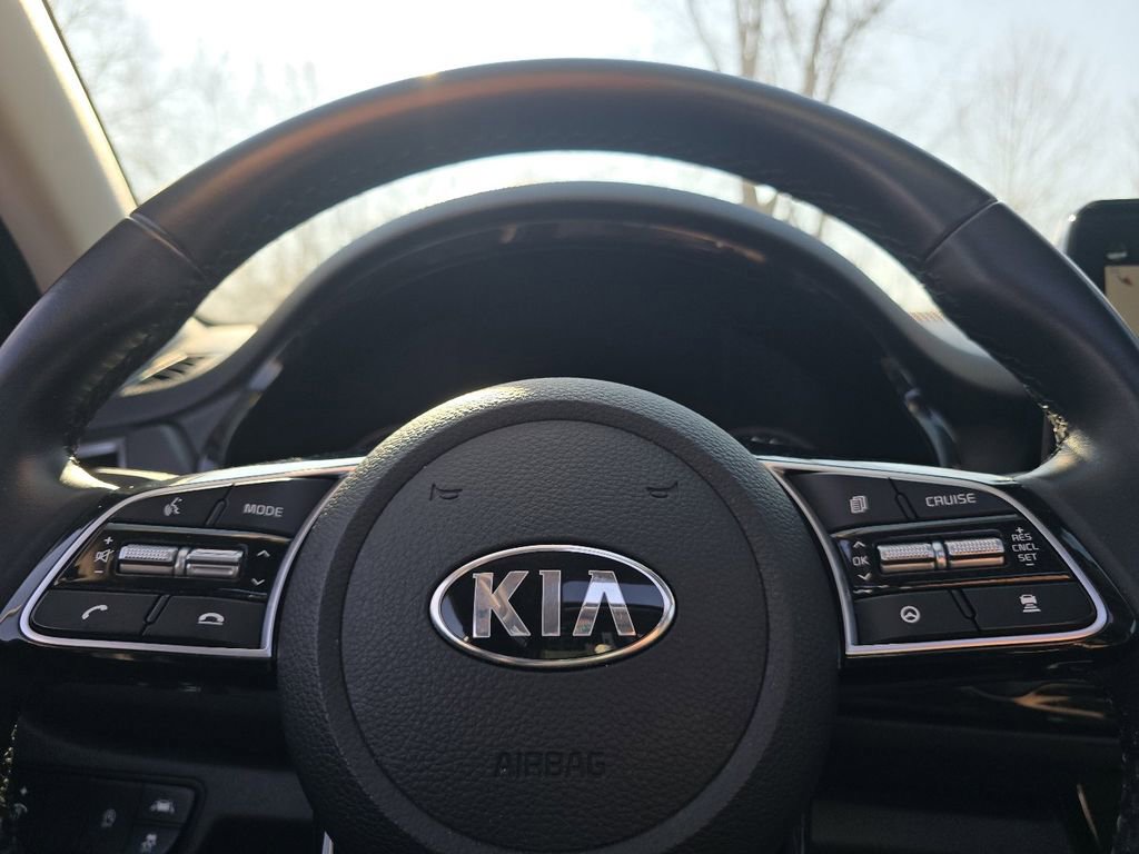 Used 2021 Kia Seltos SX w/ SX Sunroof Package image 28