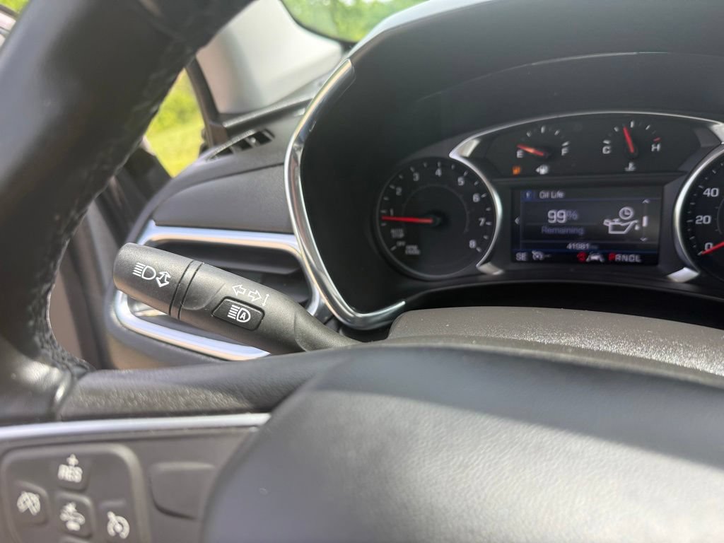 Used 2023 Chevrolet Equinox LT FWD image 34