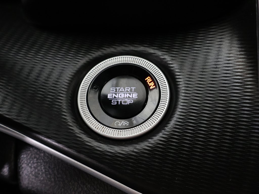 Used 2024 Jeep Grand Cherokee Altitude image 39