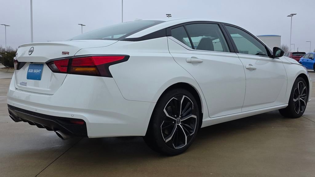 Used 2023 Nissan Altima 2.5 SR FWD image 5