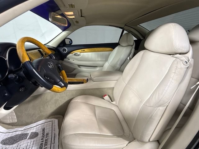 Used 2005 Lexus SC 430 Convertible RWD image 17