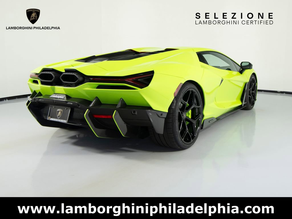 Used 2025 Lamborghini Revuelto image 5