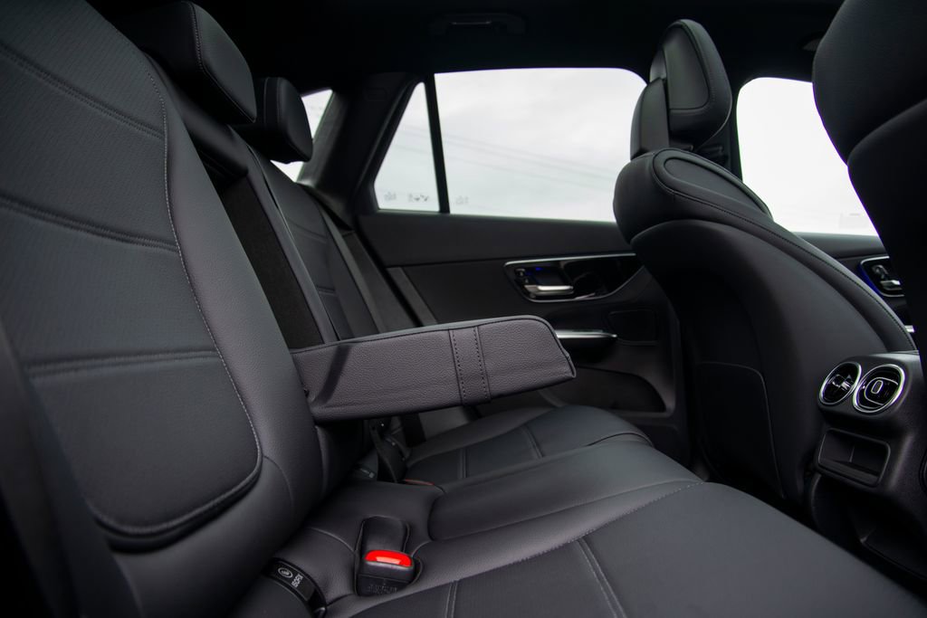 New 2026 Mercedes-Benz GLC 300 4MATIC image 14