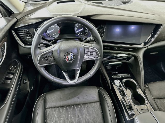 Used 2022 Buick Envision Avenir w/ Safety Package FWD image 29