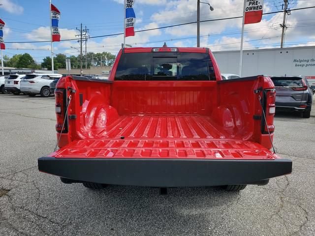 Used 2025 RAM 1500 Big Horn AWD/4WD image 5